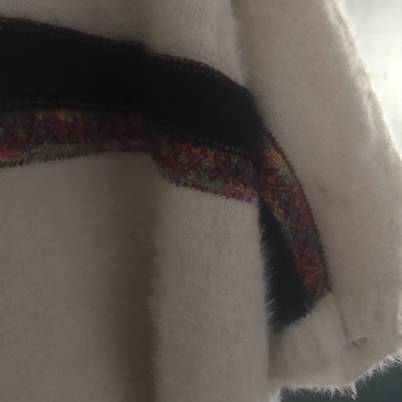 Shawl pullover with hood - Picture 8 of 9